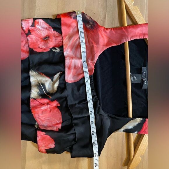 White House black market tank‎ - Picture 6 of 6